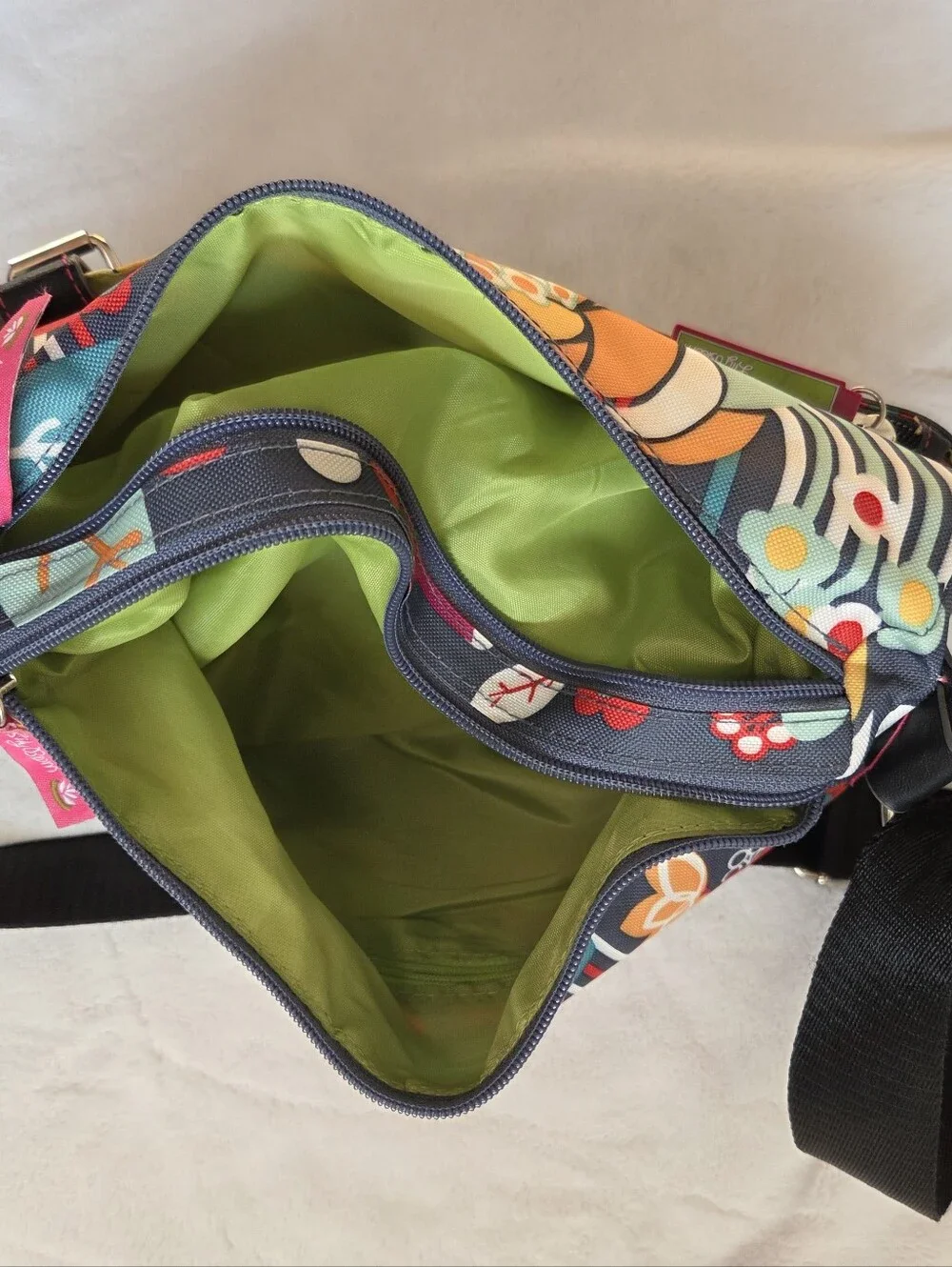 Vintage Lily Bloom Crossbody Hobo - Picture 3 of 7